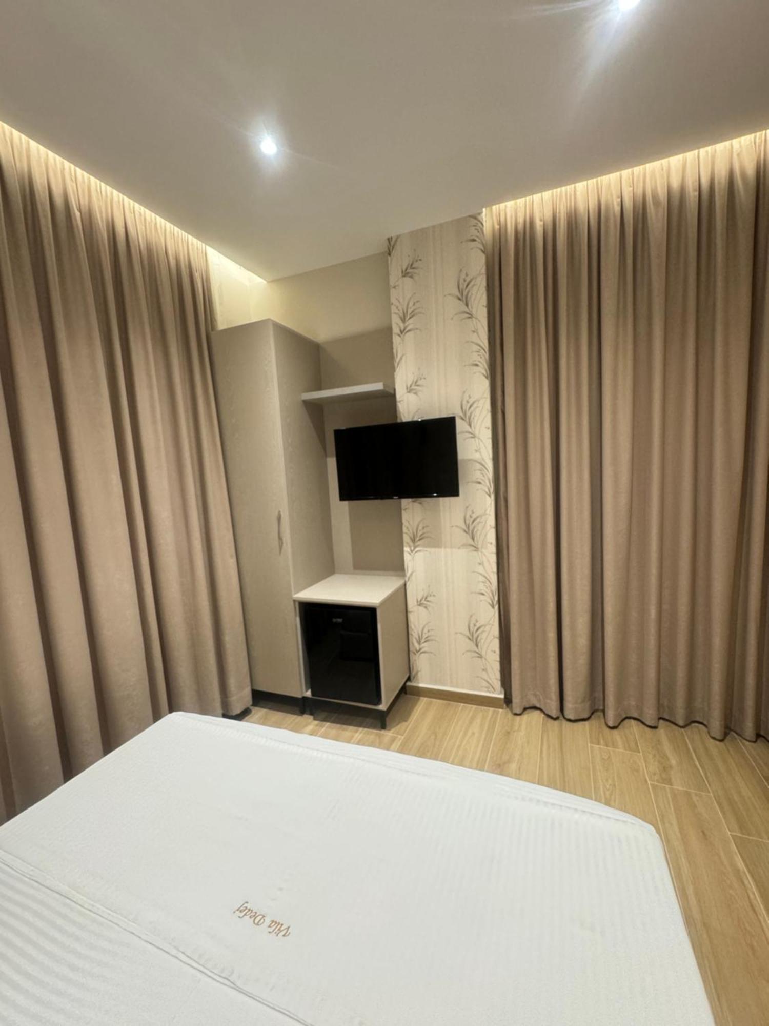 Hotel Vila Dedej Durrës Zewnętrze zdjęcie